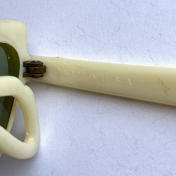 Vintage sunglasses - Picture 9 of 9